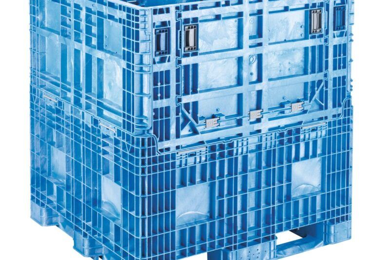 A collapsible HDMP4845-39 crate on a white background.